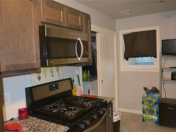 2nd image of 5116 S Shartel Pl