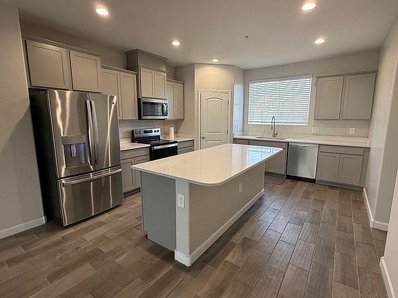 Spacious kitchen