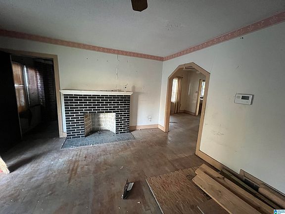 4th image of 510 19th St SW