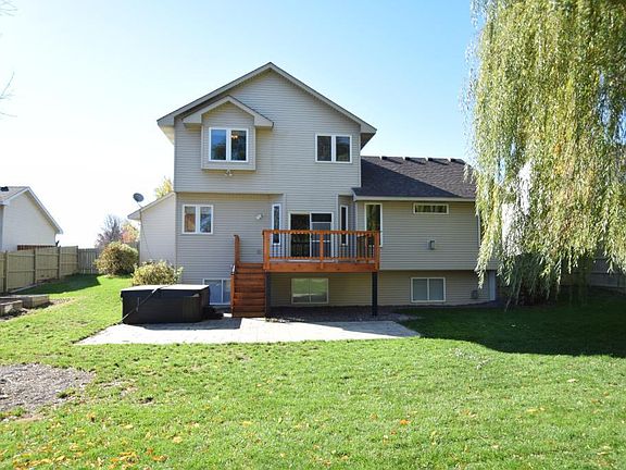 4th image of 20724 Hurley Ave