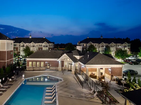 Mount Victor Olde Towne Luxury Apartments