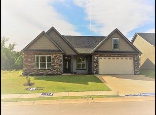 638 Cub Branch Dr, Spartanburg, SC 29301