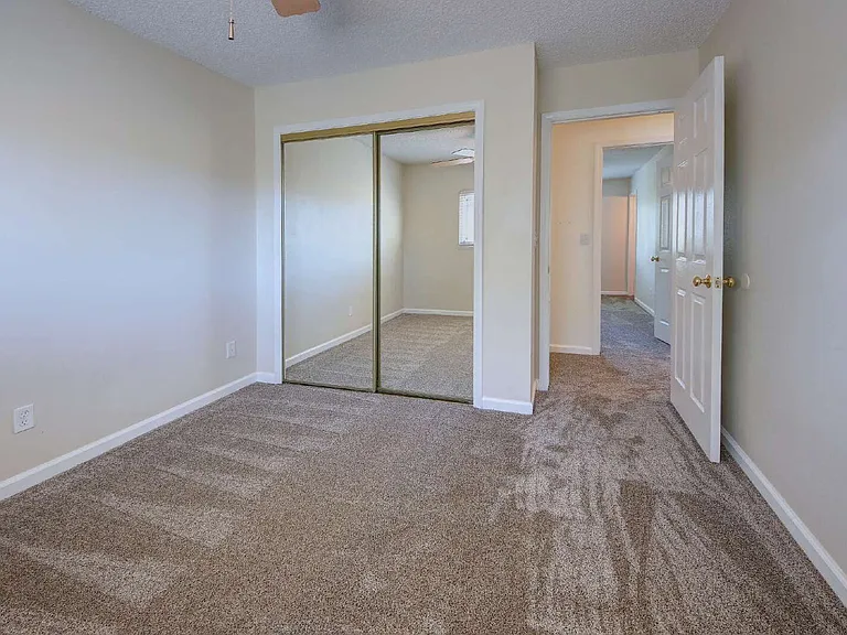 7490 Churchwood Cir — Photo 20