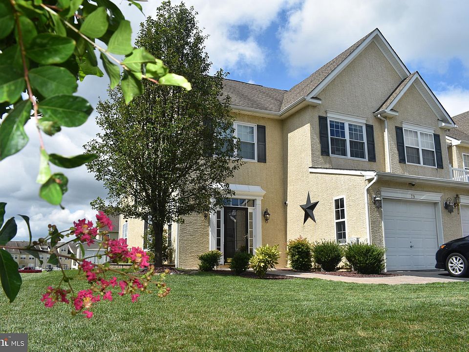 1st image of 79 Springfield Cir
