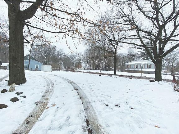 4th image of 239 Newton Ave