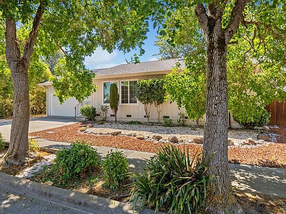 3rd image of 1746 Bancroft Drive