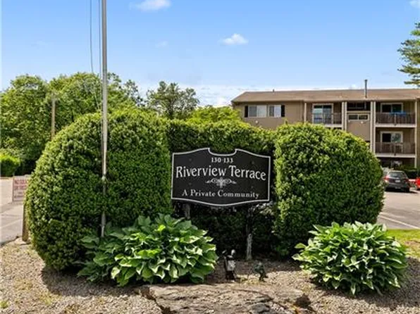 131 Fordson Ave APT 4, Cranston, RI 02910