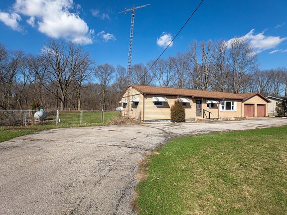 4th image of 7240 E State Route 8 Rd