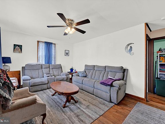 5th image of 3404 Yardley Dr