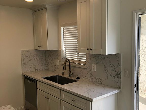 5th image of 380 Temple Ave APT 2