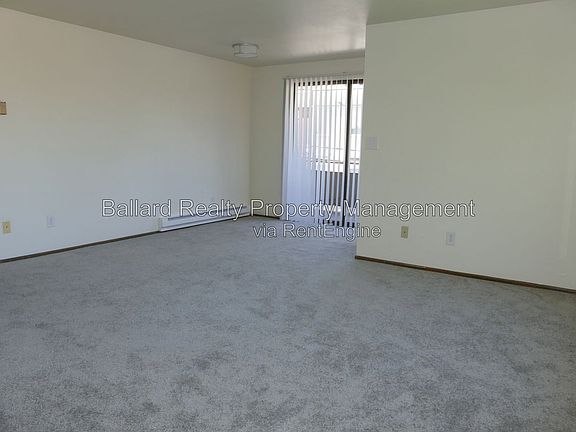 4th image of 3018 NW 85th St APT 9