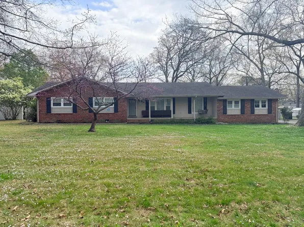 514 Sharondale Dr, Tullahoma, TN 37388