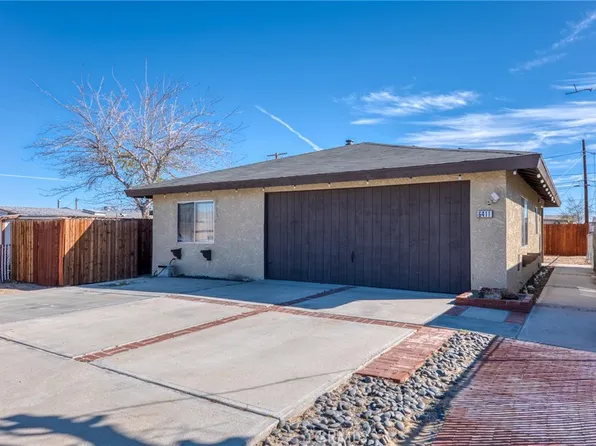 6411 Mountain View St, Joshua Tree, CA 92252