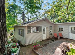 2804 Willow Point Dr #1&2, Delavan, WI 53115