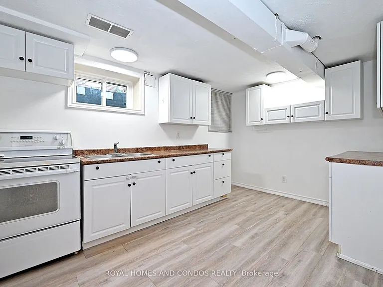 27 Marlena Dr — Photo 17