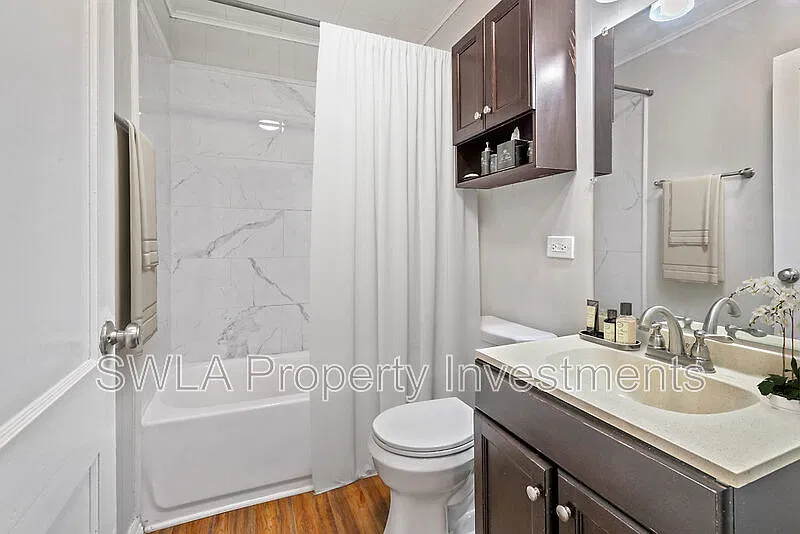 4 bed, 1.5 bath, 1629 sqft, $1,300 — Photo 4