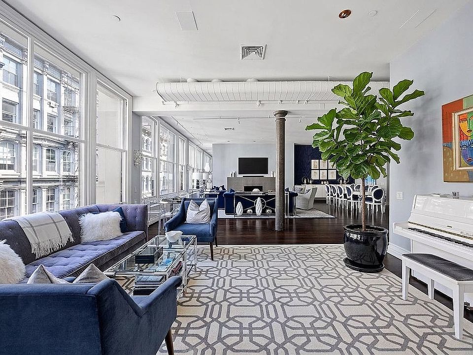 1st image of 45 Walker St #4