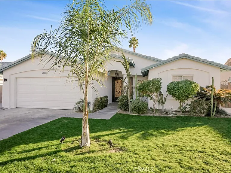 68135 Tachevah Dr — Photo 3