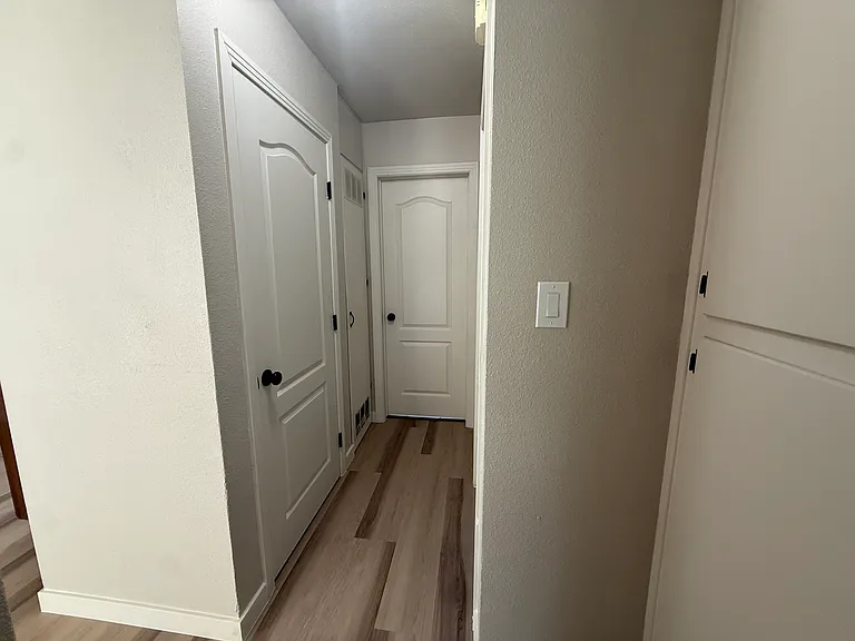 419 Lawrence Dr #B — Photo 17