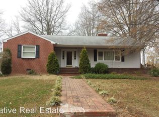 722 Flynt St, Kernersville, NC 27284