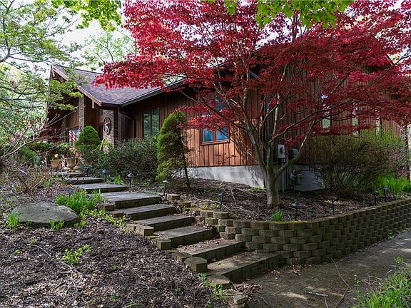 3rd image of 763 Herman Rd