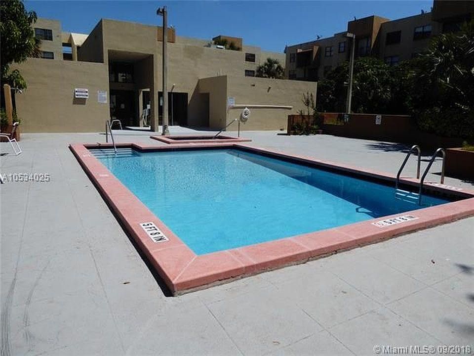 Peppermill At Kendale Lakes West Condominiums 8000 SW 149th Ave Miami