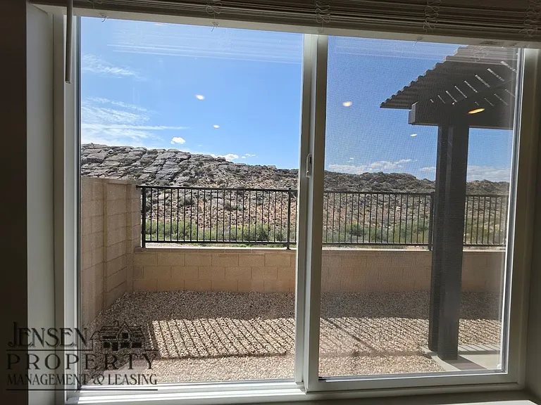 3984 E Fossil Way — Photo 30