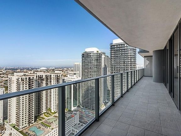 5th image of 1000 Brickell Plz #4110 & 411