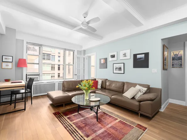 215 West 75th Street image 1 of 4