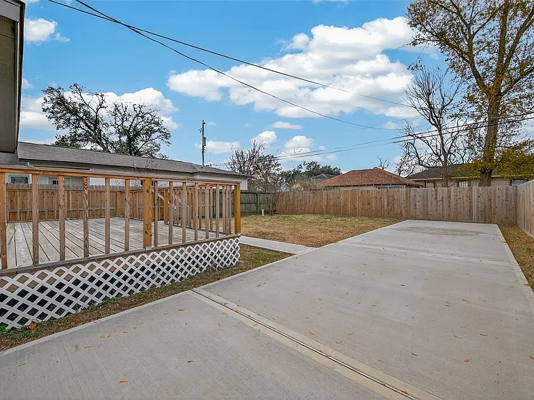 4309 Beggs St — Photo 31