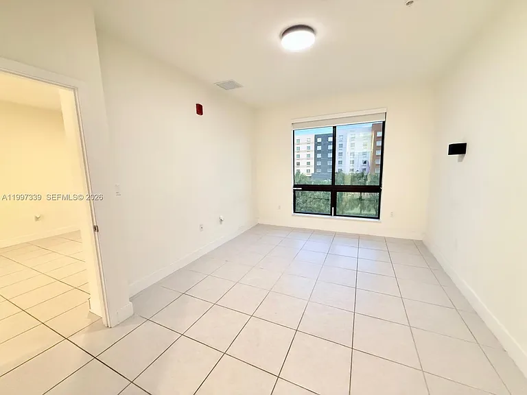 8001 NW 41st St #F-305 — Photo 9