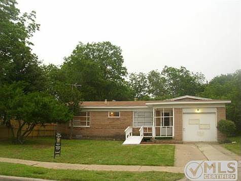 1st image of 10726 Benbrook Dr