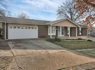 9132 Mellowridge Ct, Saint Louis, MO 63136