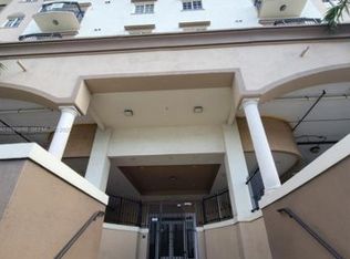 411-5271 SW 8th St #411, Miami, FL 33134