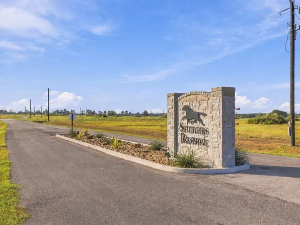 300 Ridgeview Dr, Cat Spring, TX 78933
