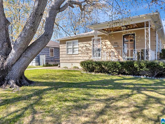 3rd image of 1516 Monticello Rd