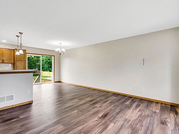 4th image of 6139 Forest Boulevard Trl