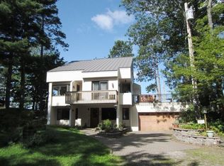 38 Middle Island Point Rd, Marquette, MI 49855