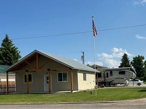 502 1st Ave S, Fairfield, MT 59436