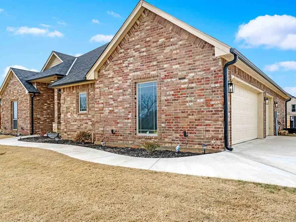 13111 Bentley Pl, Elgin, OK 73538