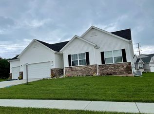 10609 N Honeycreek Ln, Dunlap, IL 61525