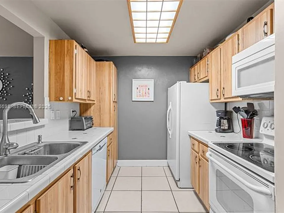 11226 SW 117th Ct #Townhouse 11226