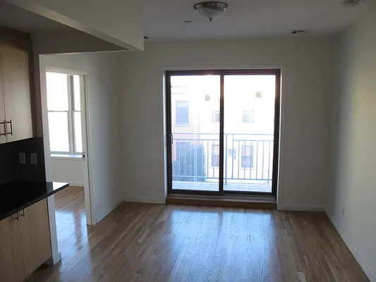 Rented by Residents Team | media 51