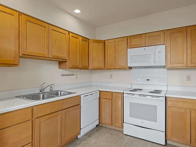 3901 Folsom Ave — Photo 8