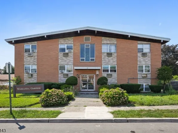 14 Hazard Pl #3C, Elizabeth City, NJ 07208