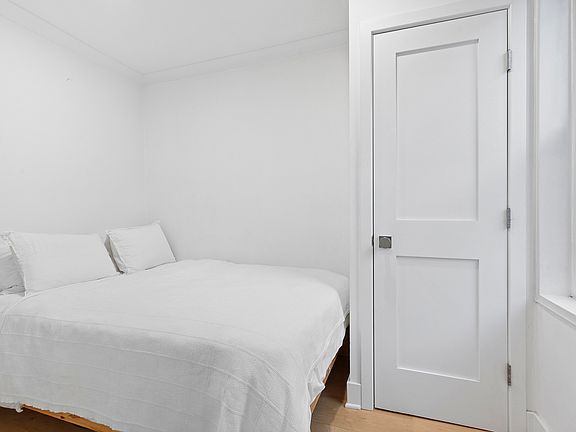 5th image of 350 Bleecker St #2A