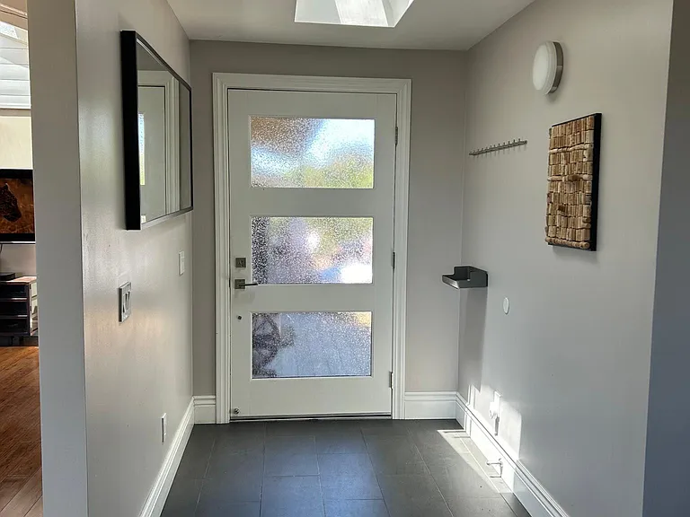 800 Sanel Dr — Photo 25