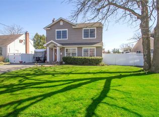158 Massachusetts Ave, Massapequa, NY 11758
