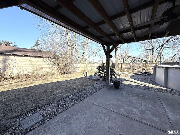 5th image of 1045 Johnston St