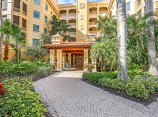 2728 Tiburon Blvd E APT 302, Naples, FL 34109